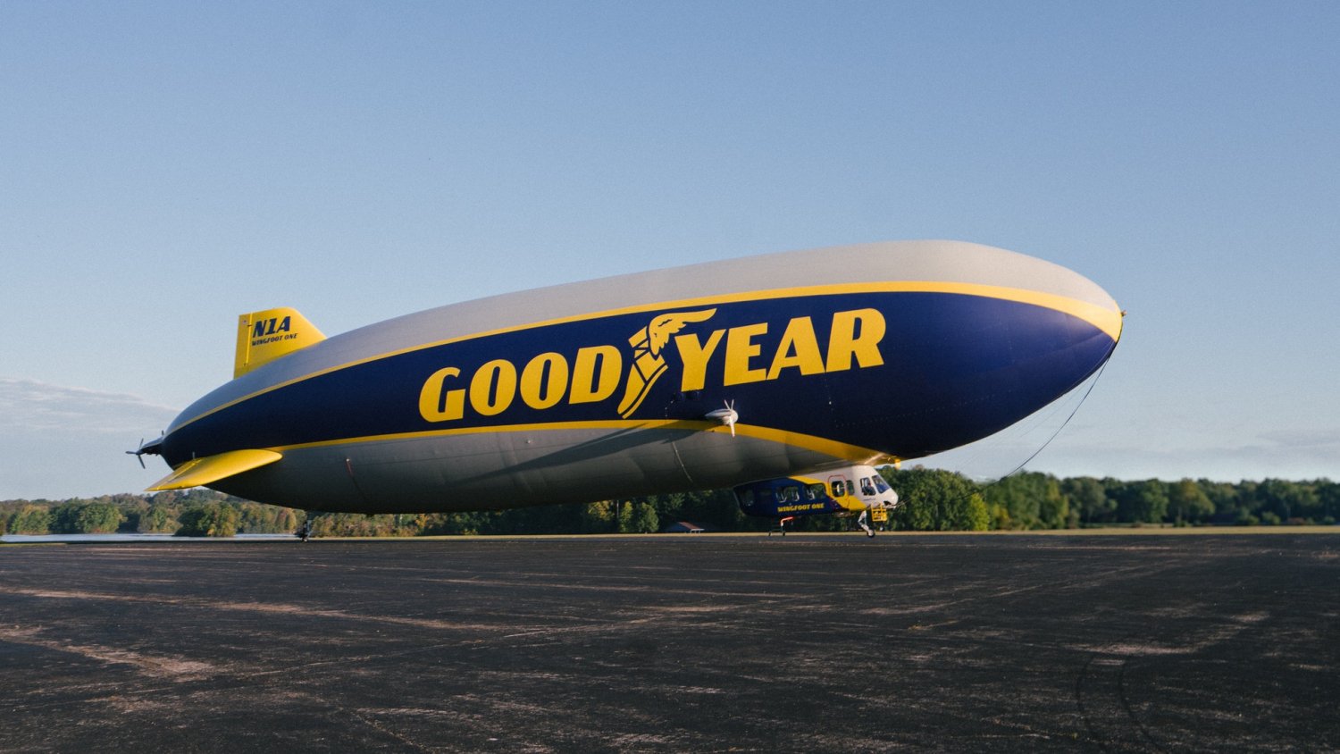 Jestem pewien, że nigdy nie mieszkałeś w sterowcu.