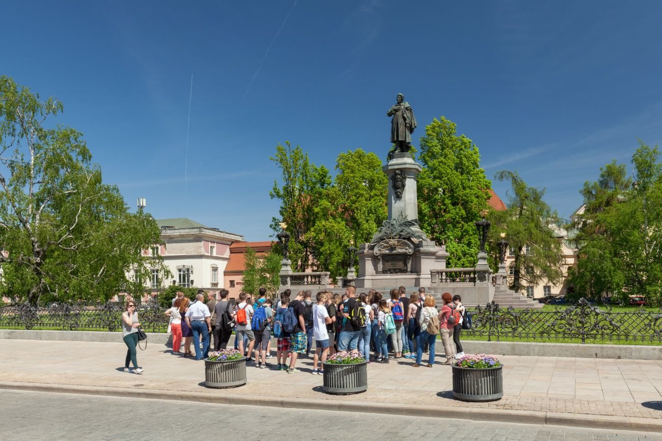 wycieczka szkolna uczniowie