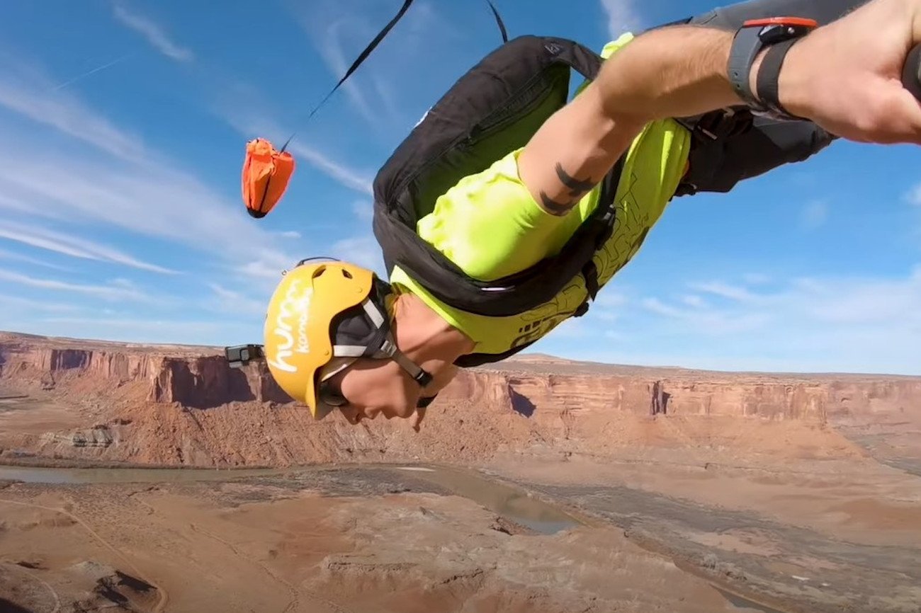 "Synku, gdybym nie wrócił...". Poznajcie Matthiasa - ojca, którzy rzuca się w kilometrowe przepaście