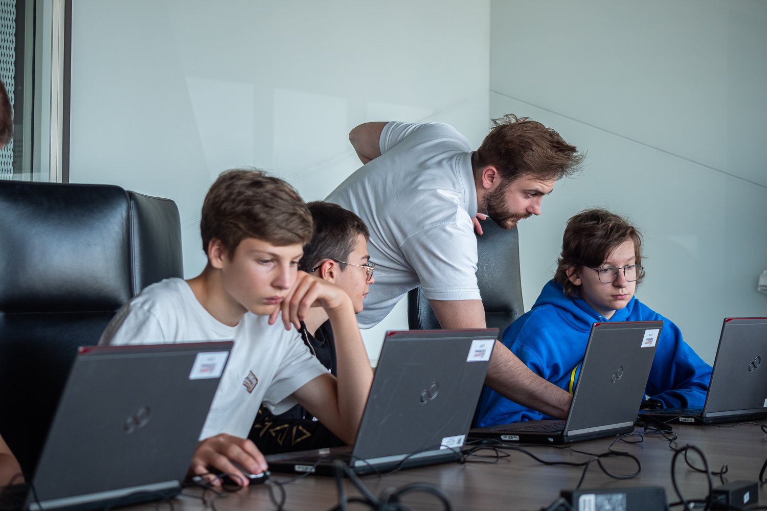 Naukę programowania dla dzieci oferuje m.in. największa w Polsce szkoła nowych technologii Giganci Programowania. Placówka proponuje zainteresowanym rodzicom zapisanie dziecka na Darmową Lekcję Próbną.