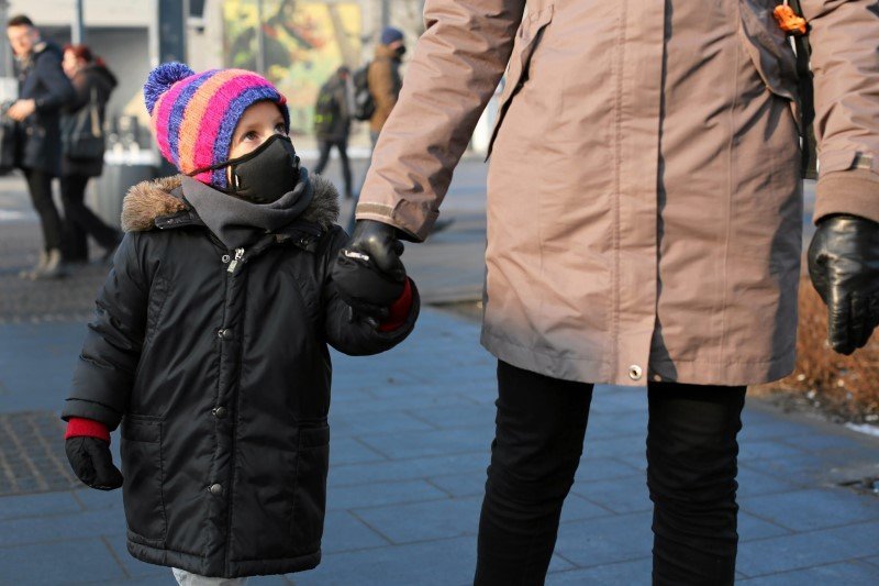 Czy mogę posłać dziecko z katarem do przedszkola? Nie!