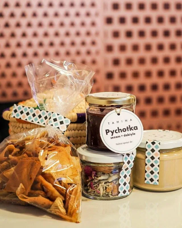 Tahina Deli to świetne delikatesy, w których znajdziemy setki pysznych produktów