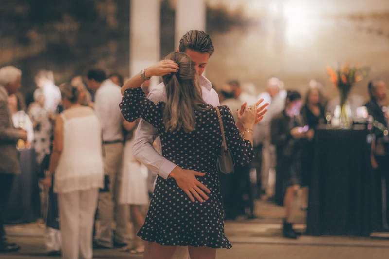 "Cześć, kotku". 4 błędy w czasie flirtu, które każdy z nas popełnia