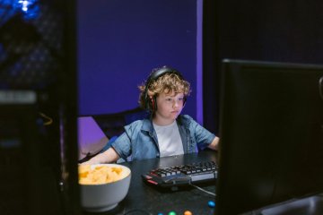 dziecko komputer gry wideo