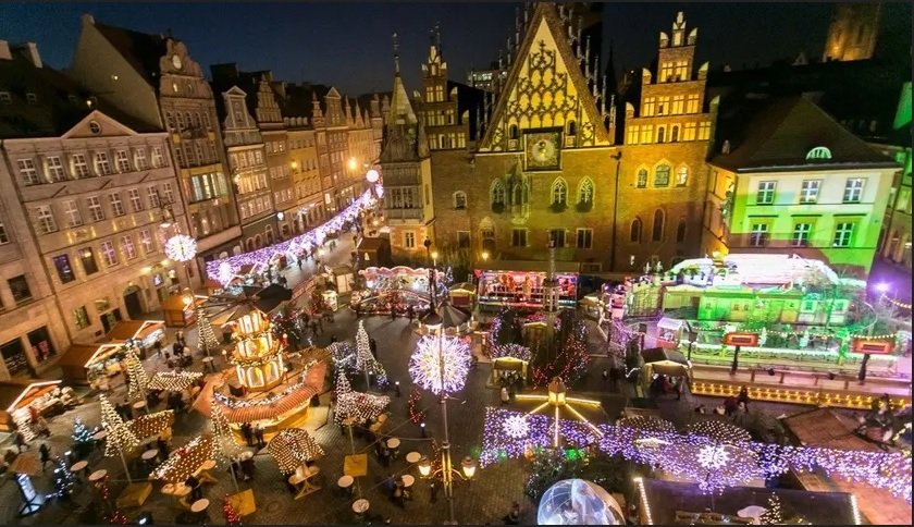 Świąteczny jarmark we Wrocławiu przyciąga tysiące gości
