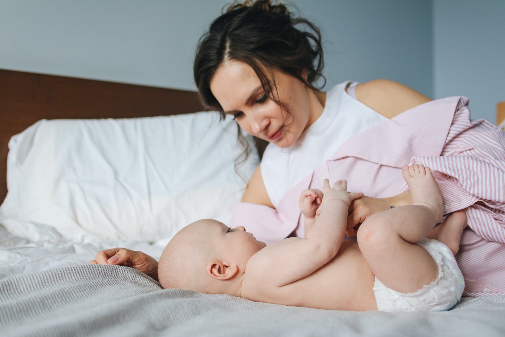 To partner szybciej, niż ktokolwiek inny zauważy, jeśli młoda mama po porodzie wpada w depresję.