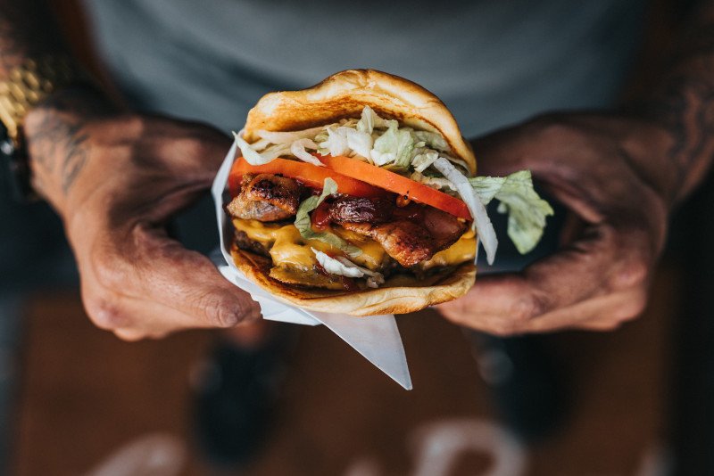 Zdrowy fast food. Jak wybierać jedzenie dla dzieci?