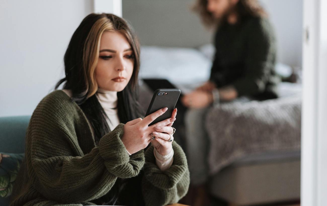 Znalazłeś partnerkę, to odinstaluj Tindera. jeżeli tego nie zrobisz, gwałtownie pożałujesz