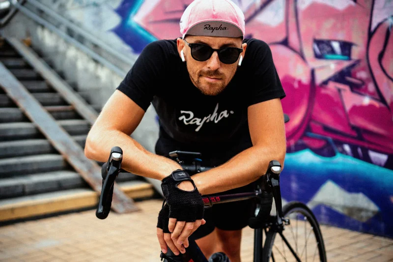 Gadżety do roweru, które podkręcą styl i poprawią bezpieczeństwo jazdy