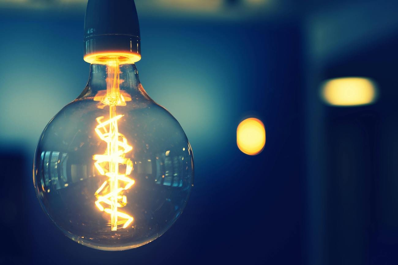 prąd energia pieniądze rodzina