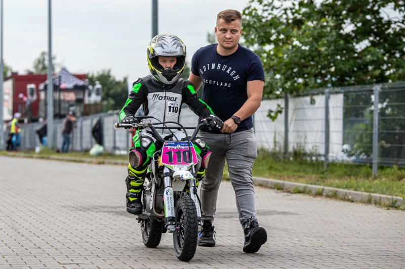 Tata zaraził pasją do sportów motorowych dwójkę swoich dzieci