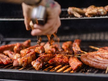 Boczek na grilla, jaka marynata do boczku, domowy kebab