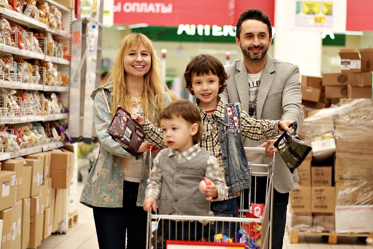 zakupy dzieci rodzice market