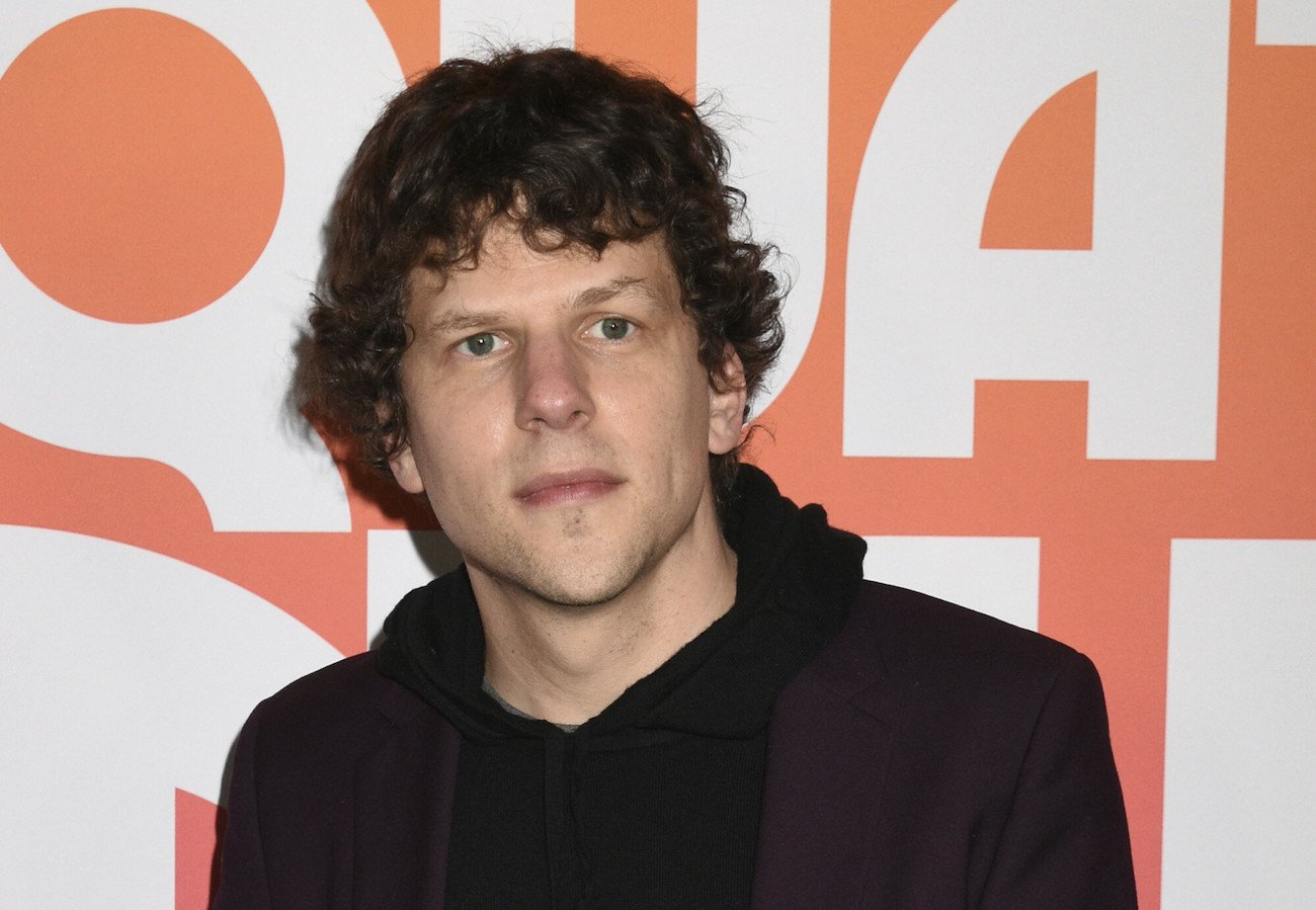 Znany aktor Jesse Eisenberg chce dostać polskie obywatelstwo. Czeka na podpis prezydenta