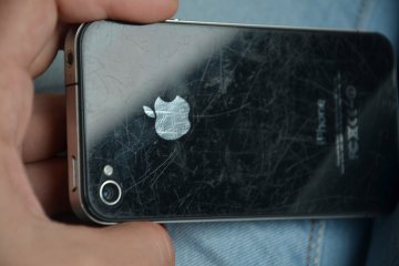 Czy porysowany ekran można naprawić pastą do zębów?