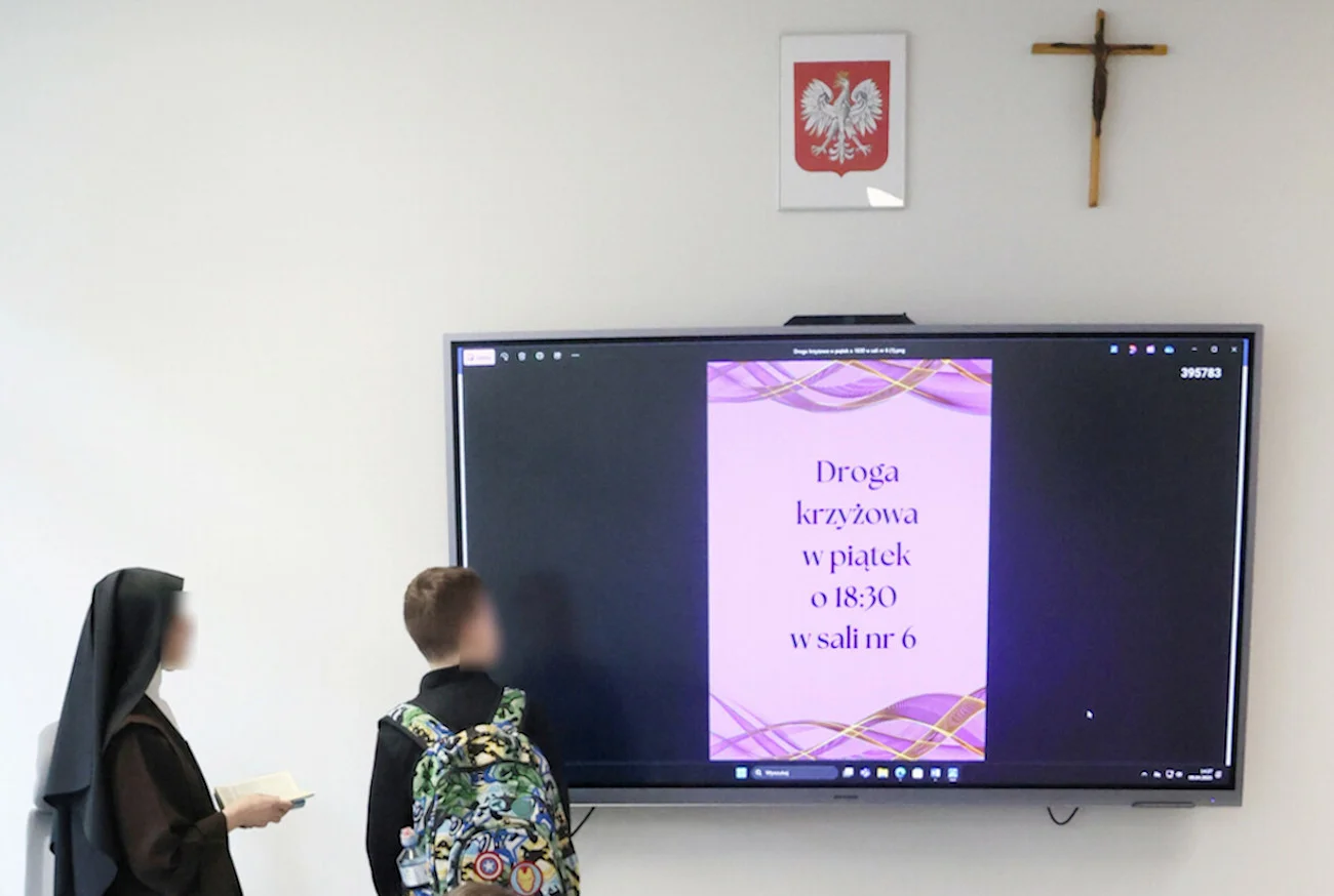 szkoła klasa religia krzyż